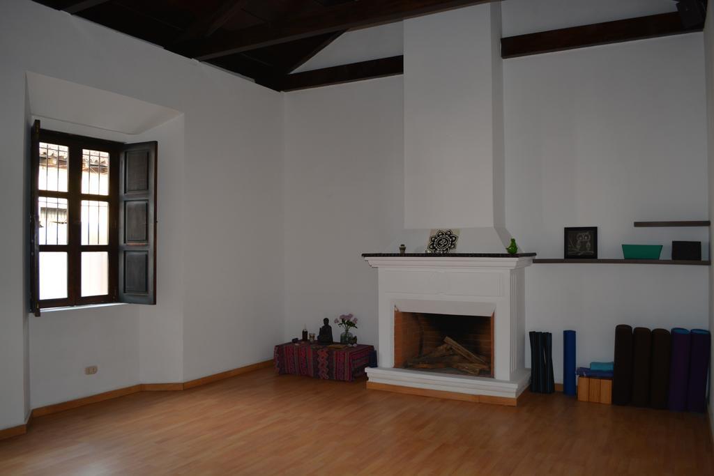 אנטיגואה גואטמלה Luna Maya Hostel & Wellness מראה חיצוני תמונה